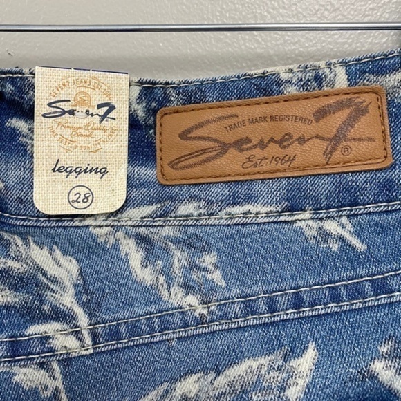 NWT Seven Jeans feather Print Leggings Size 28 - Picture 4 of 4